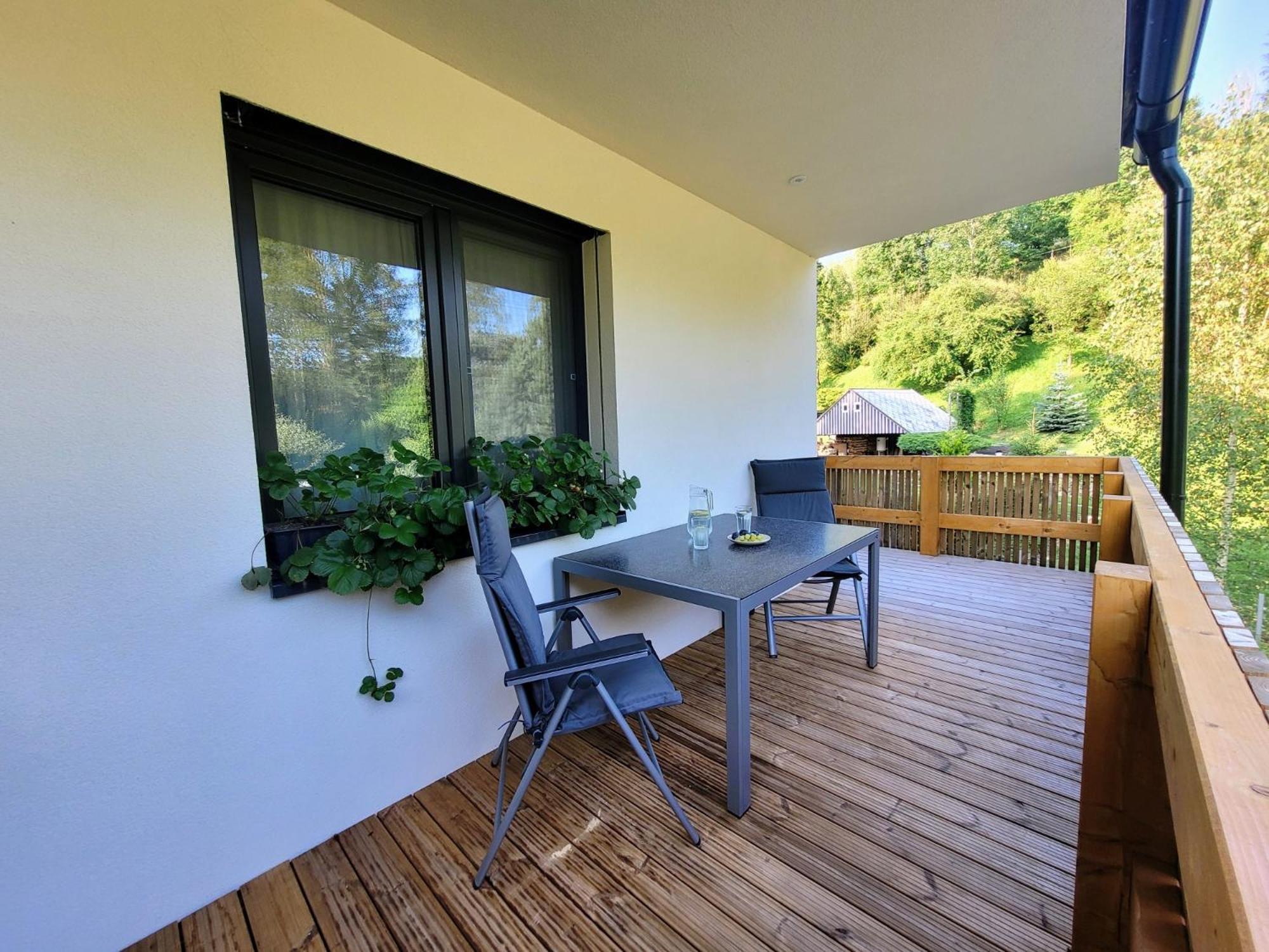 V Tichu Apartment *